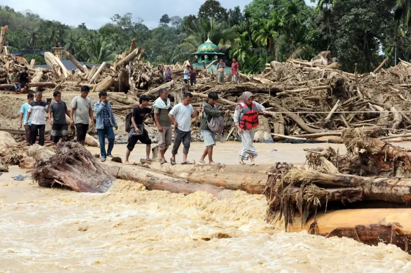 banjir tapanuli tengah