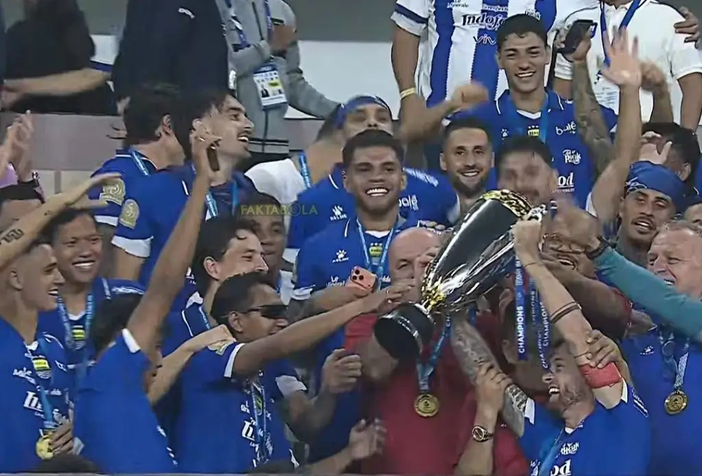 Persib Juara Super League