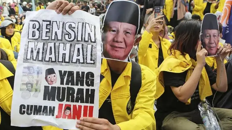 demo mahasiswa patung kuda